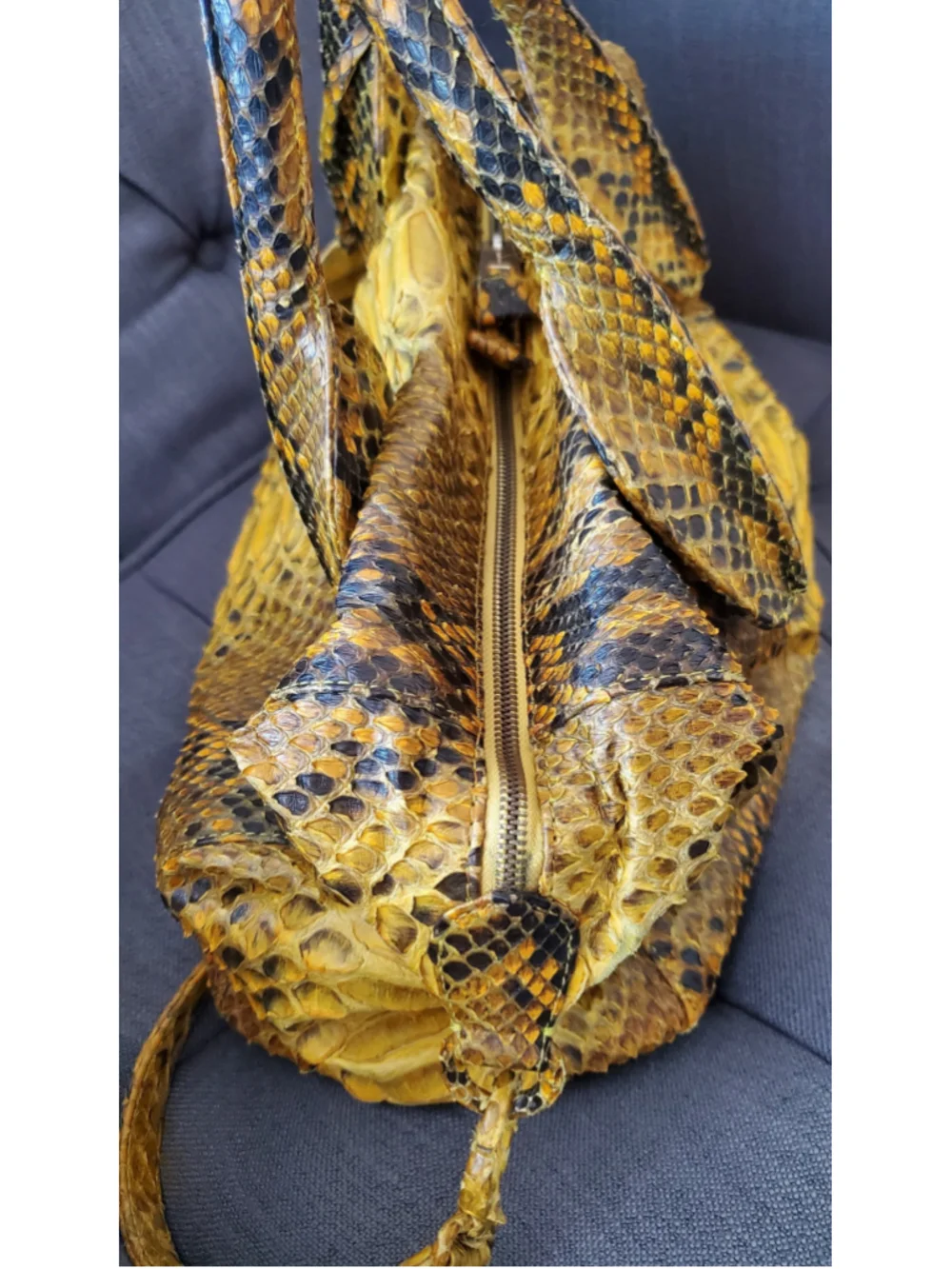 Segreto python satchel
